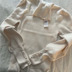 Ann Taylor Loft Cream Ribbed Turtleneck Sweater Size: Small